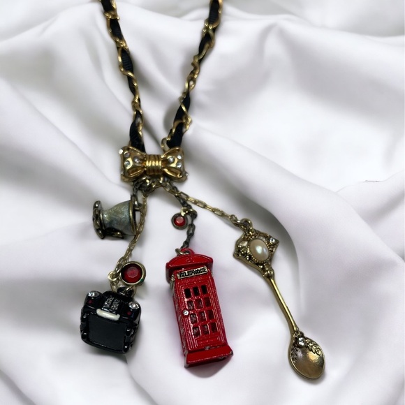 Betsey Johnson Jewelry - Vintage Betsey Johnson Royal Engagement Charm Necklace
